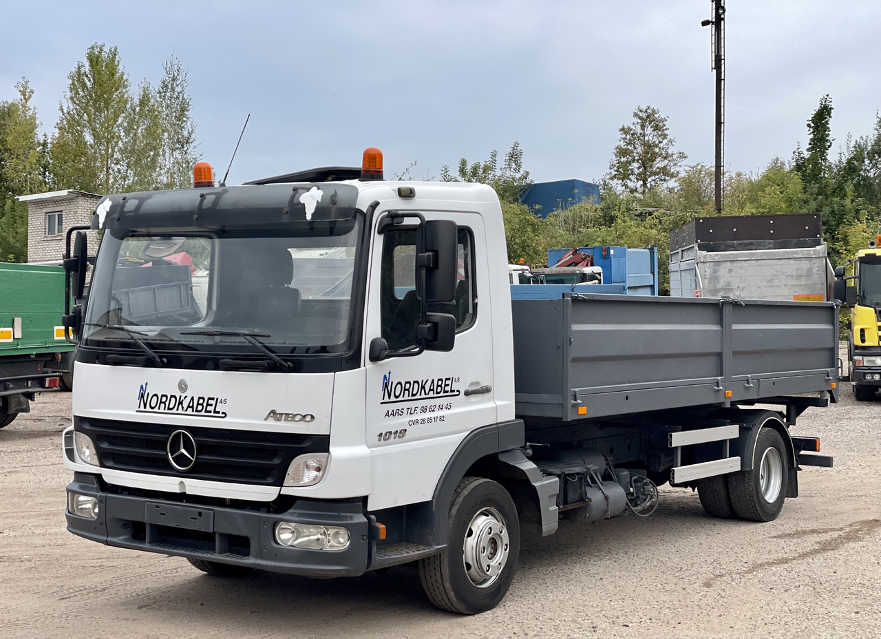 MERCEDES-BENZ ATEGO - Camión volquete: foto 3 MERCEDES-BENZ ATEGO - Camión volquete: foto 3