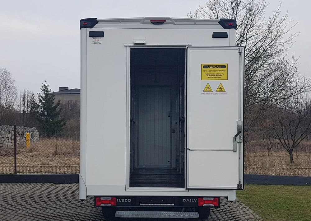 Iveco DAILY KONTENER NISKOPODŁOGOWY 4,43x2,23x2,42 SKLEP BAR FOODTRUCK KAMPER KLIMA - Autocaravana: foto 5 Iveco DAILY KONTENER NISKOPODŁOGOWY 4,43x2,23x2,42 SKLEP BAR FOODTRUCK KAMPER KLIMA - Autocaravana: foto 5
