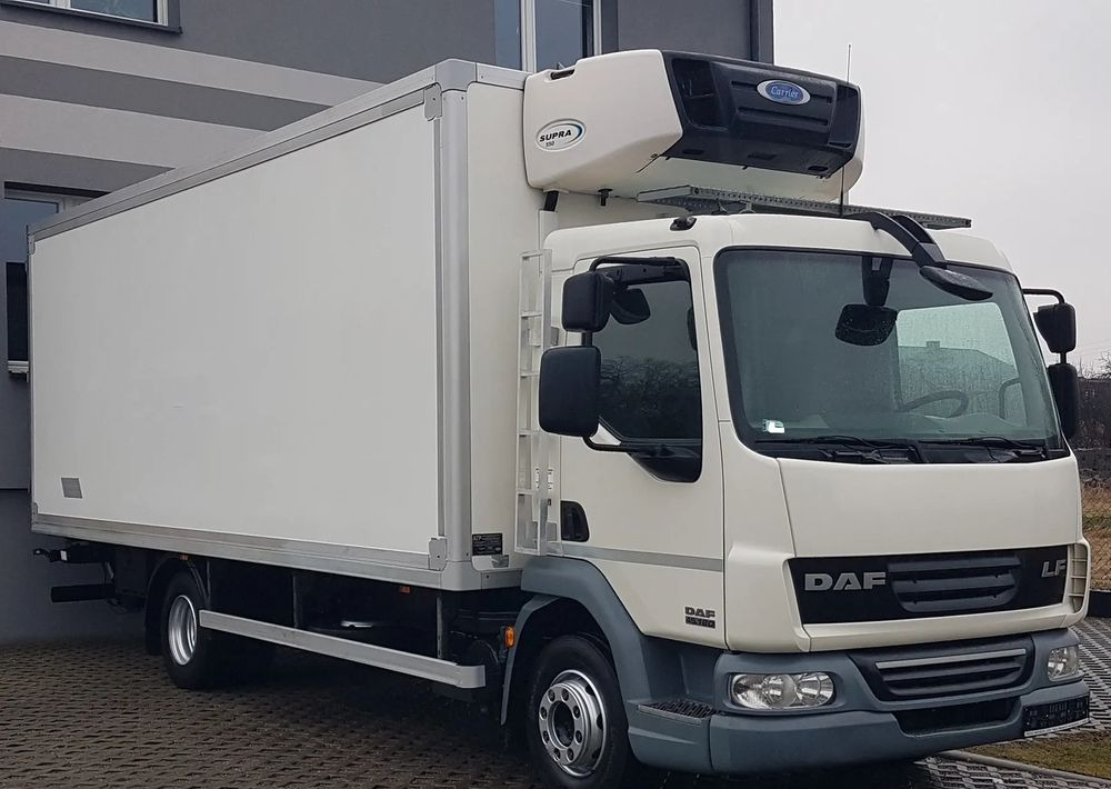 DAF LF 45.180 WINDA CHŁODNIA 15EP 6,20x2,45x2,19 KLIMA - Camión frigorífico: foto 1 DAF LF 45.180 WINDA CHŁODNIA 15EP 6,20x2,45x2,19 KLIMA - Camión frigorífico: foto 1