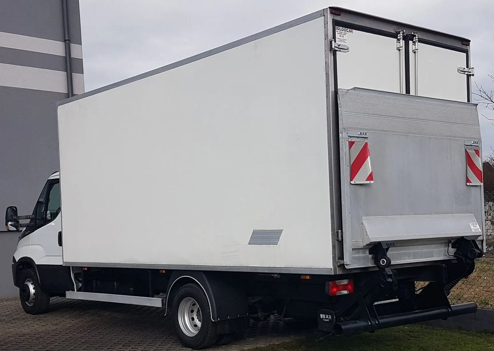 Iveco Daily 70-170 WINDA CHŁODNIA 10EP AGREGAT IZOTERMA - Camión frigorífico: foto 3 Iveco Daily 70-170 WINDA CHŁODNIA 10EP AGREGAT IZOTERMA - Camión frigorífico: foto 3