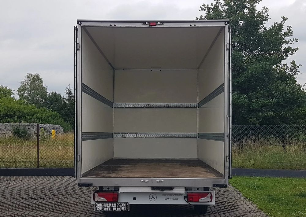 Mercedes-Benz Sprinter KONTENER 8EP 4,11x2,15x2,30 KLIMA 314 CDI MANUAL KRAJOWY - Furgoneta caja cerrada: foto 5 Mercedes-Benz Sprinter KONTENER 8EP 4,11x2,15x2,30 KLIMA 314 CDI MANUAL KRAJOWY - Furgoneta caja cerrada: foto 5