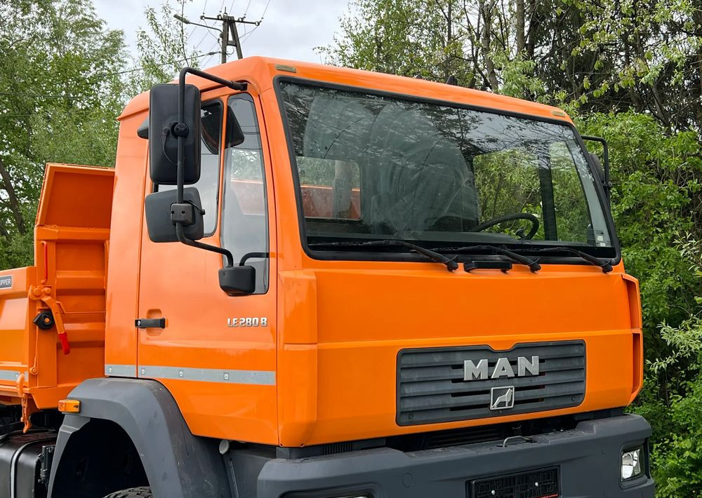 MAN * LE 280 B * MAN * 4x4 * Kiper Wywrotka x3 * Meiller * Sprowadzony * Stan Perfekcyjny * - Camión volquete: foto 4 MAN * LE 280 B * MAN * 4x4 * Kiper Wywrotka x3 * Meiller * Sprowadzony * Stan Perfekcyjny * - Camión volquete: foto 4