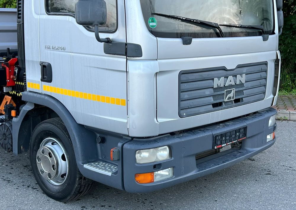 MAN MAN TGL 12-240 Kiper Wywrotka 4x2 Kran PALFINGER PK 12500 BARDZO DOBRY STAN - Camión volquete: foto 3 MAN MAN TGL 12-240 Kiper Wywrotka 4x2 Kran PALFINGER PK 12500 BARDZO DOBRY STAN - Camión volquete: foto 3