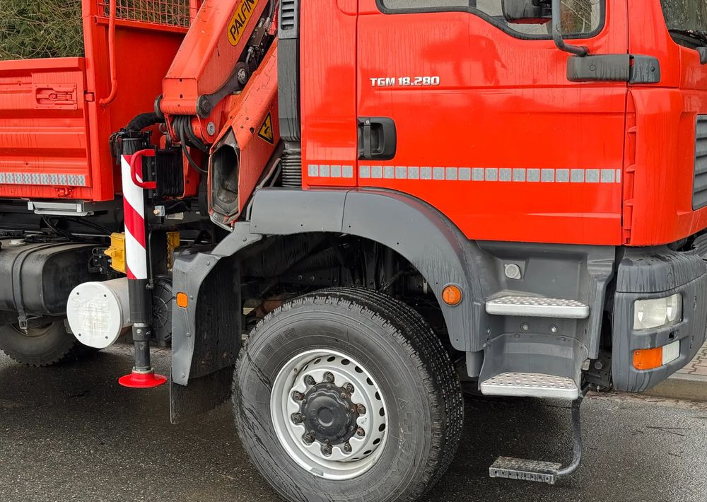 MAN * TGM 18-280 MAN 4x4 HDS Palfinger PK10500 * Kiper Wywrotka * Bardzo Dobry Stan - Camión volquete: foto 5 MAN * TGM 18-280 MAN 4x4 HDS Palfinger PK10500 * Kiper Wywrotka * Bardzo Dobry Stan - Camión volquete: foto 5
