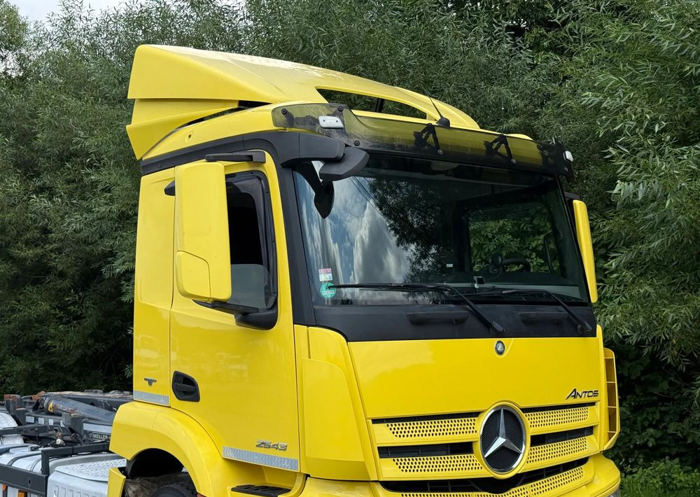 Mercedes-Benz * Hakowiec * Mercedes Antos 2543 * Sprowadzony * Stan Perfekcyjny - Camión multibasculante: foto 4 Mercedes-Benz * Hakowiec * Mercedes Antos 2543 * Sprowadzony * Stan Perfekcyjny - Camión multibasculante: foto 4