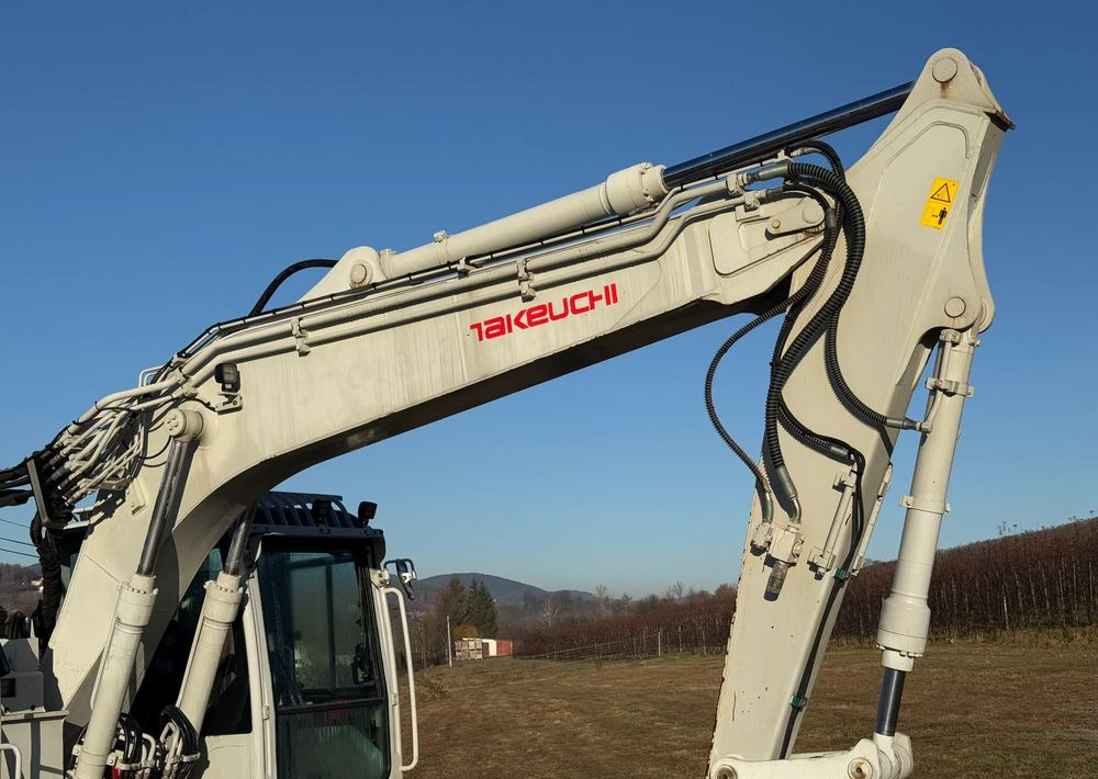 Takeuchi KOPARKA TAKEUCHI TB2150R 5100 MTH SPROWADZONA STAN PERFEKCYJNY - Excavadora de cadenas: foto 5 Takeuchi KOPARKA TAKEUCHI TB2150R 5100 MTH SPROWADZONA STAN PERFEKCYJNY - Excavadora de cadenas: foto 5