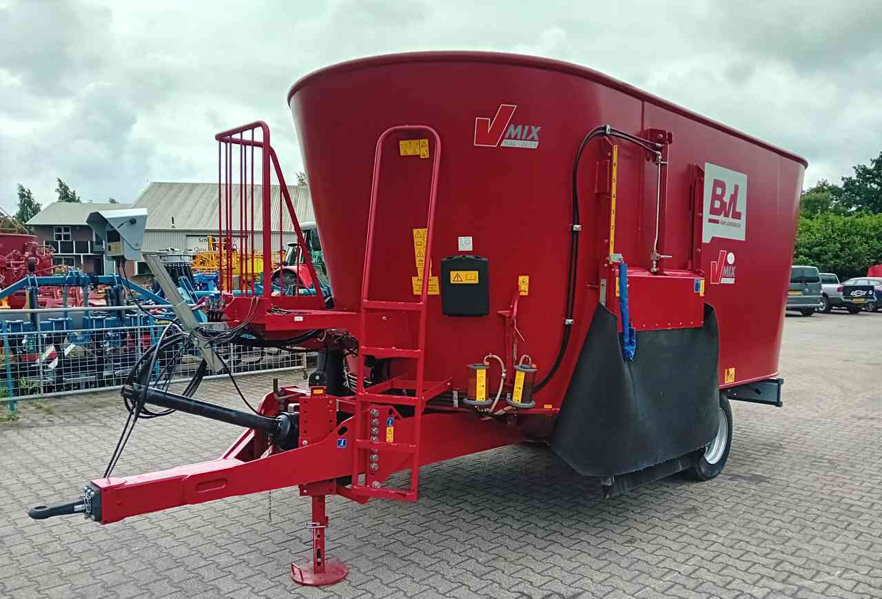 BVL V-Mix Plus 22-2S Voermengwagen Voermachines - Desensiladora: foto 1 BVL V-Mix Plus 22-2S Voermengwagen Voermachines - Desensiladora: foto 1