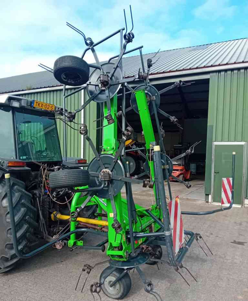 Deutz-Fahr Condimaster 6821 schudder weidebouwmachines - Henificadora: foto 3 Deutz-Fahr Condimaster 6821 schudder weidebouwmachines - Henificadora: foto 3