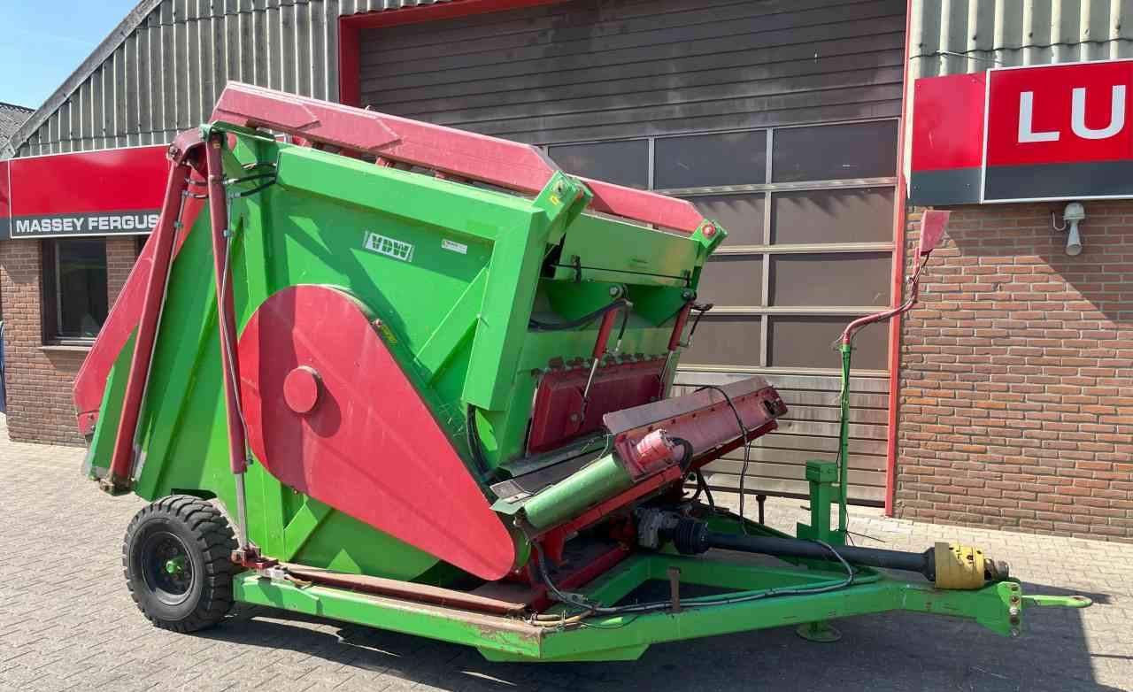 VDW UMD 5 Voermengwagen, peddelmenger, voerwagen, voermachines - Desensiladora: foto 2 VDW UMD 5 Voermengwagen, peddelmenger, voerwagen, voermachines - Desensiladora: foto 2