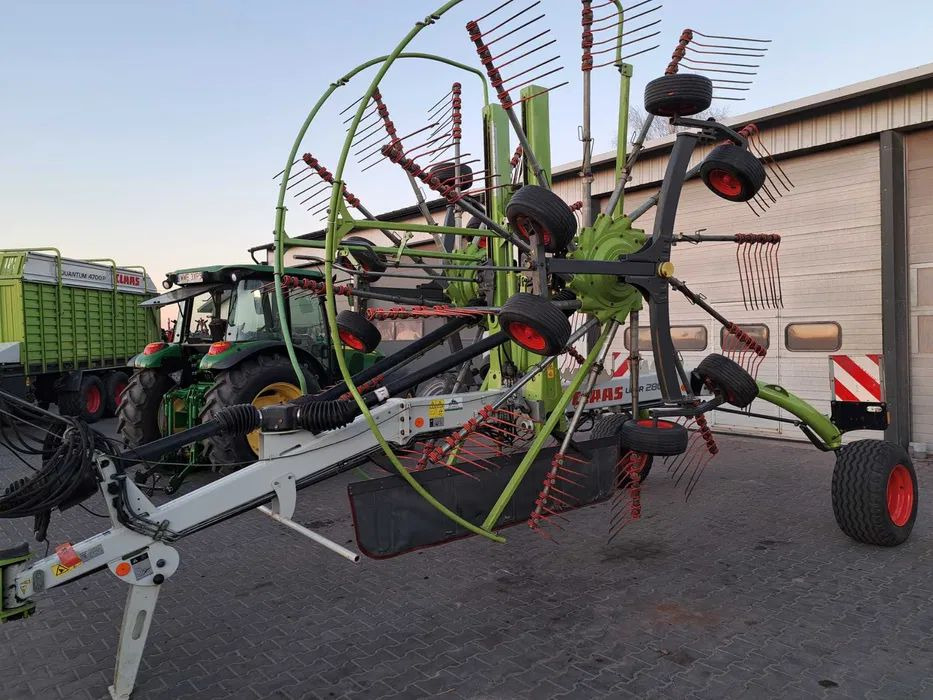 Zgrabiarka Claas liner 2800 - Henificadora: foto 1 Zgrabiarka Claas liner 2800 - Henificadora: foto 1