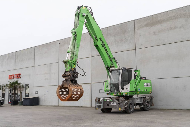 Manipulador de materiales Sennebogen 821 E: foto 1