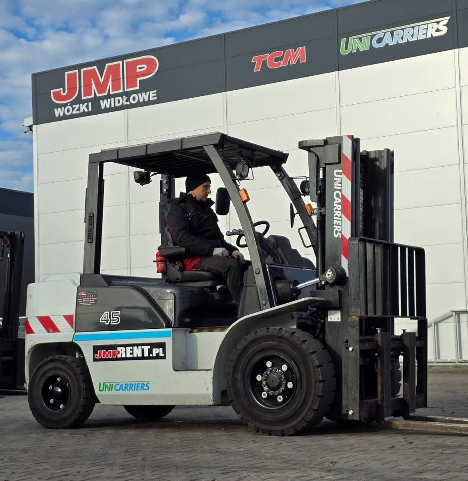 UniCarriers D1 F4 A45Q GX45 - Carretilla elevadora diésel: foto 1 UniCarriers D1 F4 A45Q GX45 - Carretilla elevadora diésel: foto 1