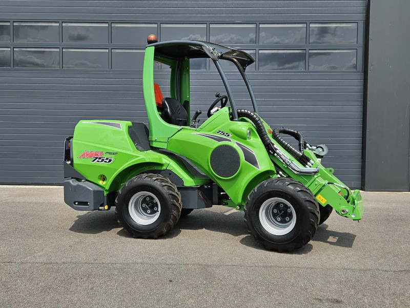 Avant 755i Rental mini-shovel - Minicargadora de cadenas: foto 2 Avant 755i Rental mini-shovel - Minicargadora de cadenas: foto 2