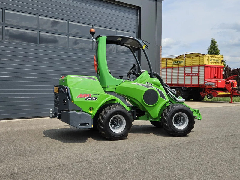 Avant 755i Rental mini-shovel - Minicargadora de cadenas: foto 3 Avant 755i Rental mini-shovel - Minicargadora de cadenas: foto 3