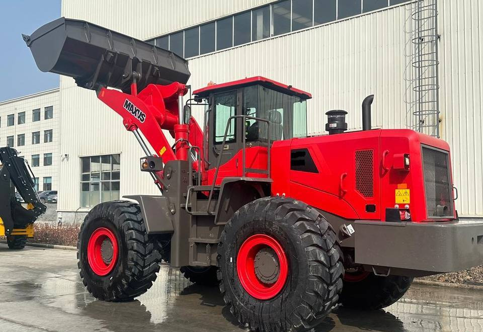 Tractor nuevo NEW 27 HP 4x4 Tractor MAXUS Euro 5 Warranty up to 10 YEARS НОВИЙ Трактор 27 К.с. 4x4 MAXUS Euro 5 Гарантія до 10 РОКІВ NOWY Ciągnik 27 KM 4x4 MAXUS Euro 5 Gwarancja do 10 LAT: foto 12