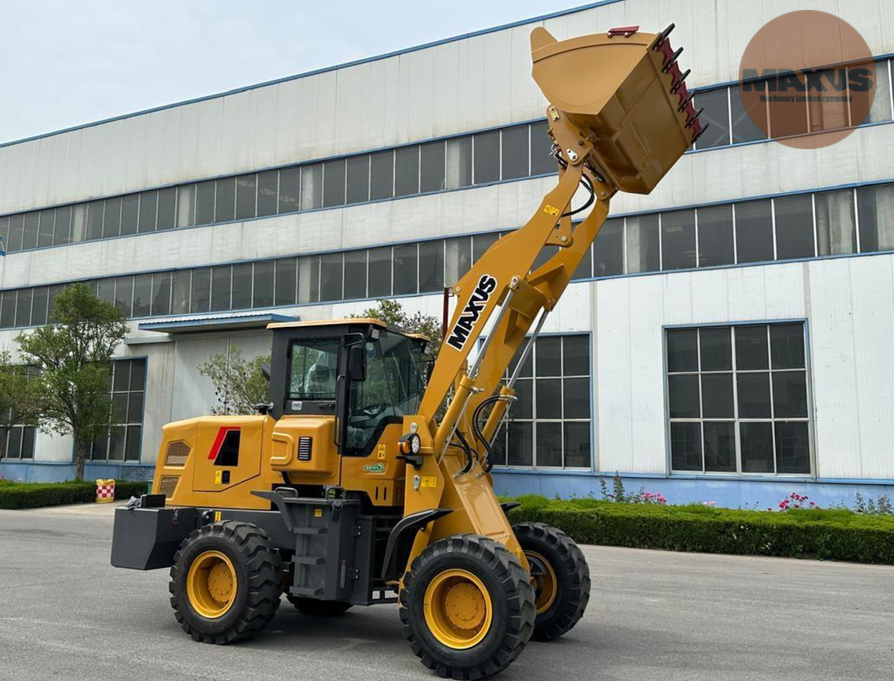New 5m Telescopic Loader MAXUS 5m - Cargadora de ruedas telescópica: foto 1 New 5m Telescopic Loader MAXUS 5m - Cargadora de ruedas telescópica: foto 1