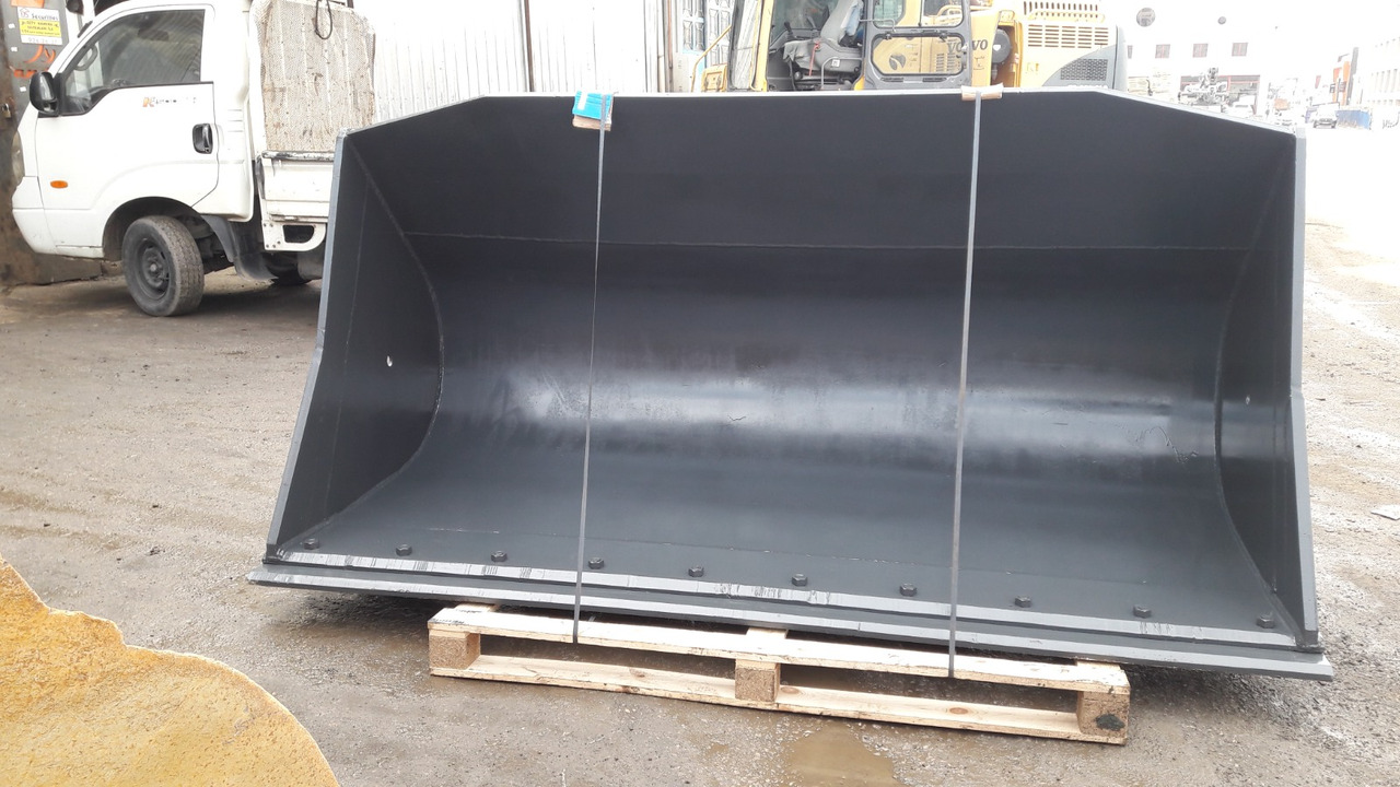 Hyundai HL770 - Cazo cargador para Maquinaria de construcción: foto 1 Hyundai HL770 - Cazo cargador para Maquinaria de construcción: foto 1