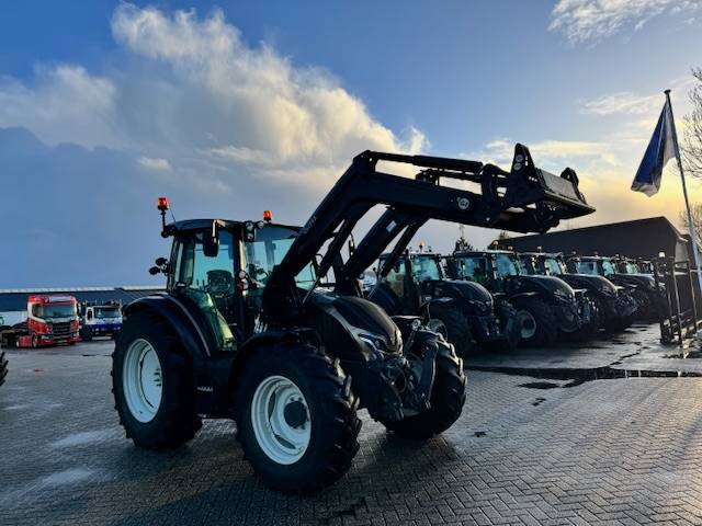 Valtra G115 hitech, 1625 uur, G4 voorlader! - Tractor: foto 5 Valtra G115 hitech, 1625 uur, G4 voorlader! - Tractor: foto 5