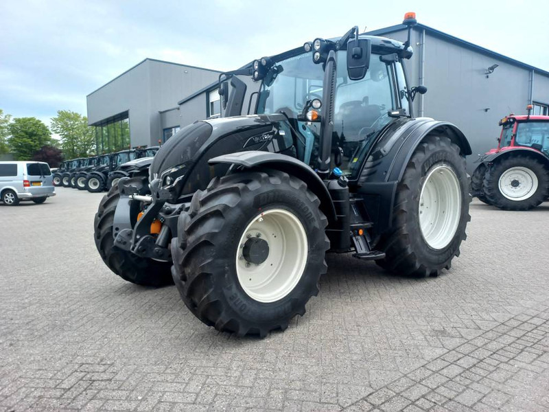 Valtra N155 Ecopower Direct Smart Touch! - Tractor: foto 1 Valtra N155 Ecopower Direct Smart Touch! - Tractor: foto 1