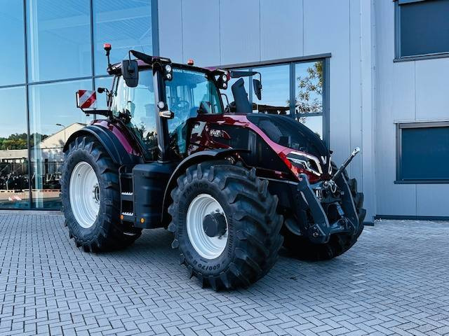 Valtra Q305 DEMO Super Compleet! - Tractor: foto 2 Valtra Q305 DEMO Super Compleet! - Tractor: foto 2