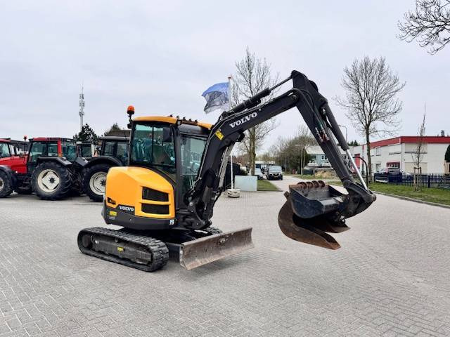 Volvo ECR35D, minikraan, 3.5 ton - Miniexcavadora: foto 2 Volvo ECR35D, minikraan, 3.5 ton - Miniexcavadora: foto 2