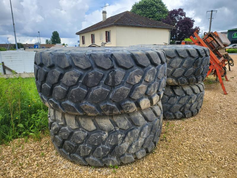 Bridgestone - Neumático para Maquinaria de construcción: foto 1 Bridgestone - Neumático para Maquinaria de construcción: foto 1