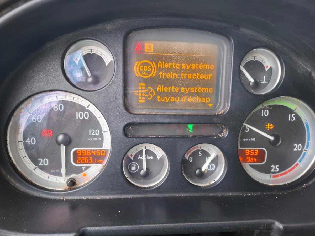 Camión cisterna para transporte de alimentos DAF 85 .410: foto 12