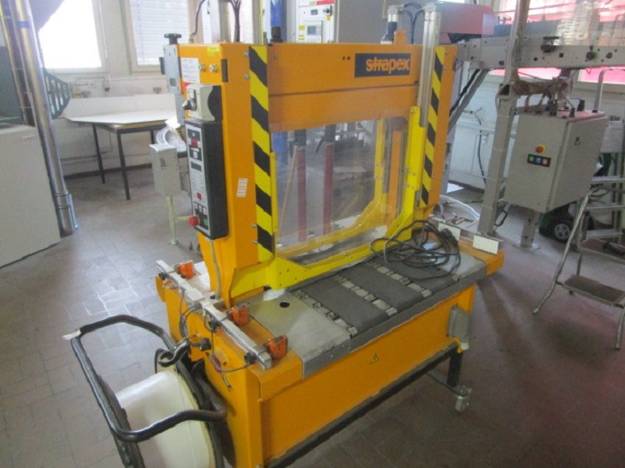 BANDEROLIERMASCHINE STRAPEX SMG 50 - Máquina de embalaje: foto 3 BANDEROLIERMASCHINE STRAPEX SMG 50 - Máquina de embalaje: foto 3