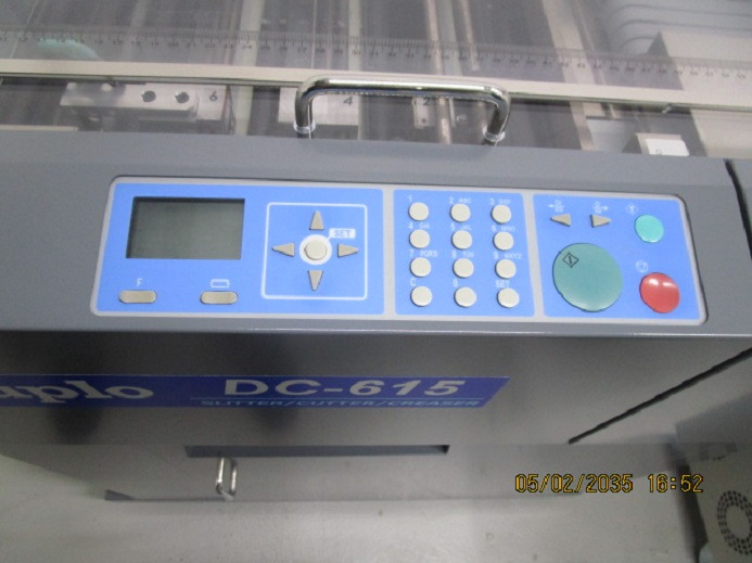 FINISHER FÜR DIGITALEN FARBDRUCK DUPLO DC-615 PRO (schlitzen / schneiden / falzen) - Máquina de impresión: foto 3 FINISHER FÜR DIGITALEN FARBDRUCK DUPLO DC-615 PRO (schlitzen / schneiden / falzen) - Máquina de impresión: foto 3