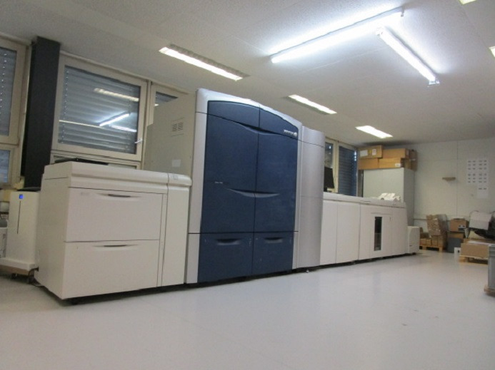 XEROX COLORPRESS 1000 / Colour 1000 mit Freeflow Printserver und Clear Toner - Máquina de impresión digital: foto 2 XEROX COLORPRESS 1000 / Colour 1000 mit Freeflow Printserver und Clear Toner - Máquina de impresión digital: foto 2