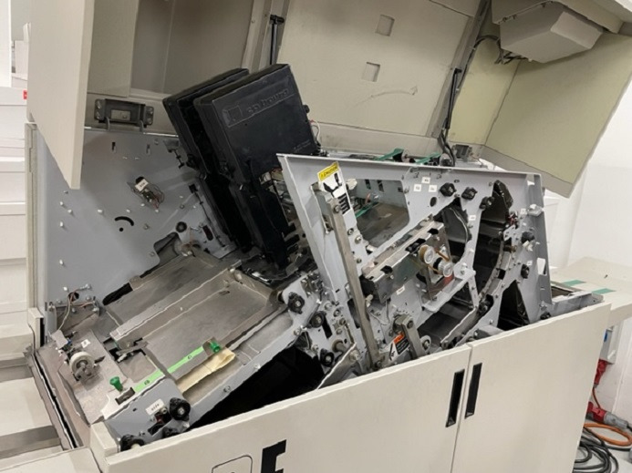 ZUSAMMENTRAGMASCHINE BOURG: 2xTÜRME BST10 & BDF - Máquina de impresión: foto 5 ZUSAMMENTRAGMASCHINE BOURG: 2xTÜRME BST10 & BDF - Máquina de impresión: foto 5