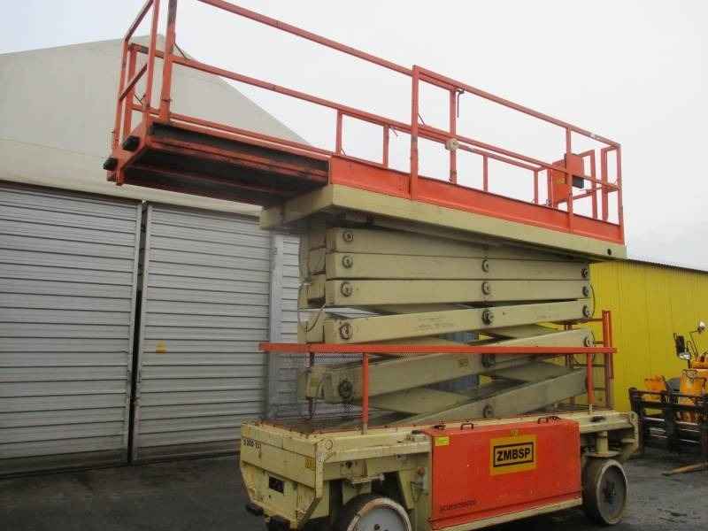 JLG Liftlux 180-12 - Plataforma de tijeras: foto 2 JLG Liftlux 180-12 - Plataforma de tijeras: foto 2