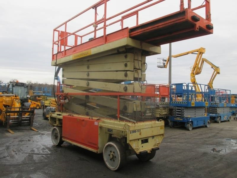 JLG Liftlux 180-12 - Plataforma de tijeras: foto 5 JLG Liftlux 180-12 - Plataforma de tijeras: foto 5