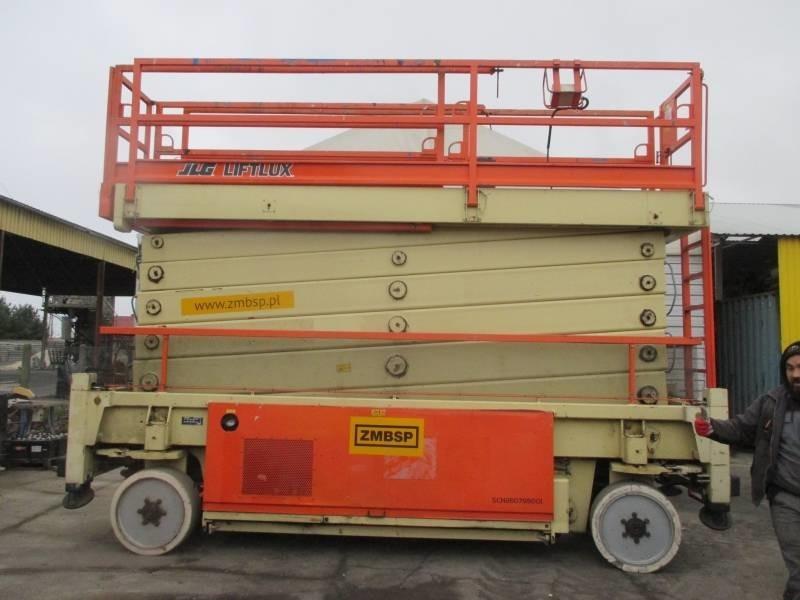JLG Liftlux 245-12 - Plataforma de tijeras: foto 2 JLG Liftlux 245-12 - Plataforma de tijeras: foto 2
