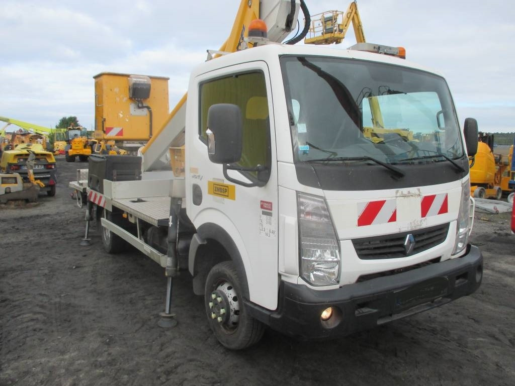 Camión con plataforma elevadora Multitel MT 202: foto 9