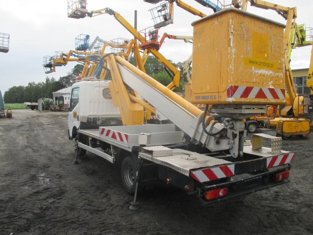 Camión con plataforma elevadora Multitel MT 202: foto 5