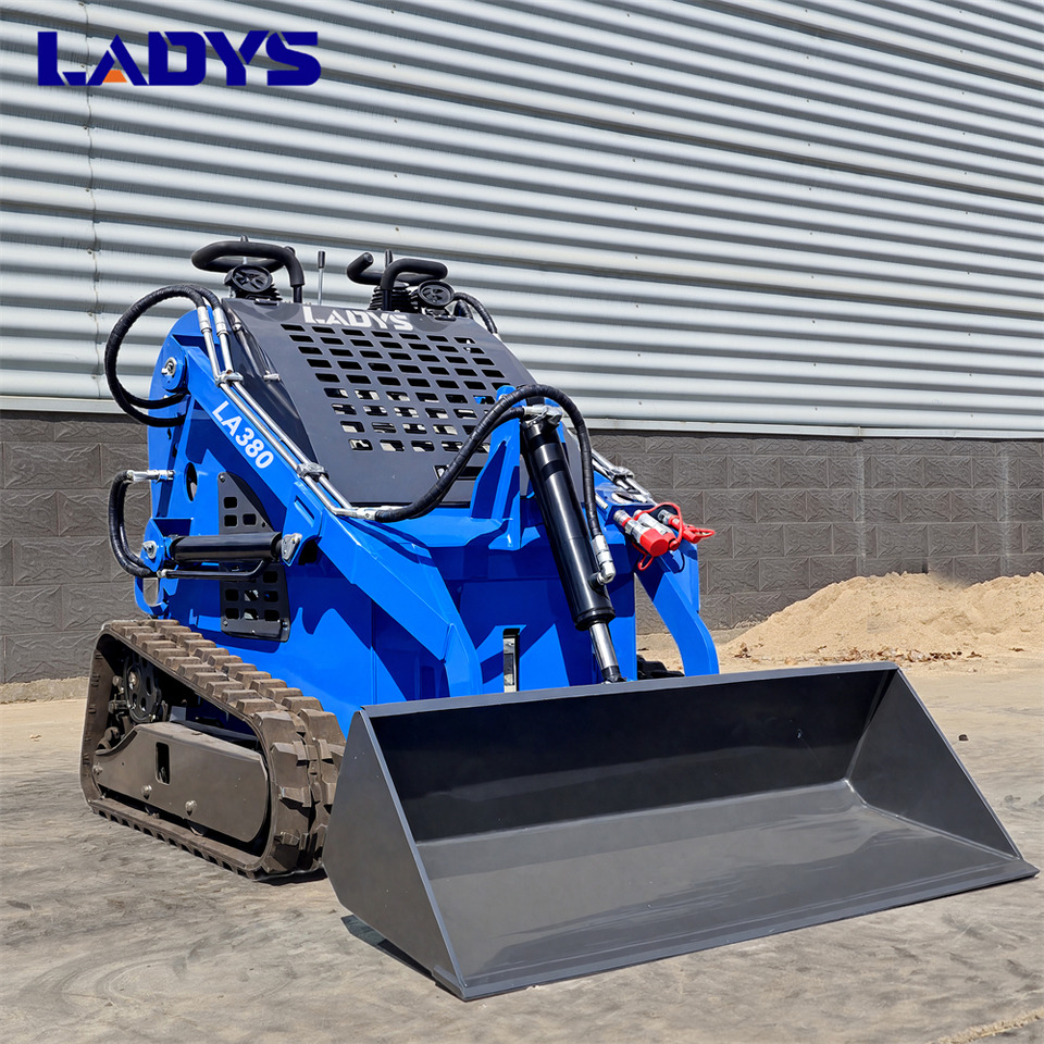 LADYS LA380 Mini Skid Steer Loader Compact Track Diesel Cheap Mini Skid Steer Loader For Sale With Mini Skid Steer Attachments 4 In 1 Bucket - Minicargadora: foto 2 LADYS LA380 Mini Skid Steer Loader Compact Track Diesel Cheap Mini Skid Steer Loader For Sale With Mini Skid Steer Attachments 4 In 1 Bucket - Minicargadora: foto 2