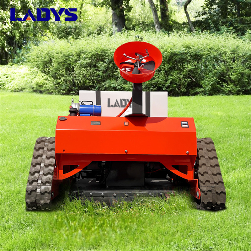 LADYS LD1000 Multi-function remote control lawn mower Track crawler gasoline gas All-terrain Agricultural Sprayers Pesticide spraying lawn mower for sale - Cortacésped: foto 4 LADYS LD1000 Multi-function remote control lawn mower Track crawler gasoline gas All-terrain Agricultural Sprayers Pesticide spraying lawn mower for sale - Cortacésped: foto 4