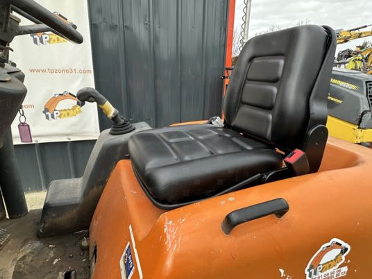 Ausa D150AHG 4X4 Girabenne à 8900 € HT - Minidumper: foto 3 Ausa D150AHG 4X4 Girabenne à 8900 € HT - Minidumper: foto 3