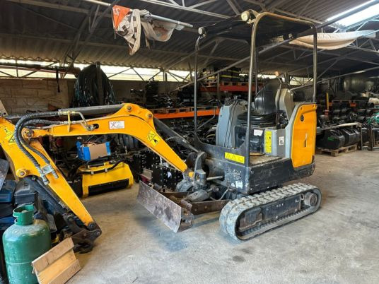 Bobcat E17 à 14 900 € HT - Miniexcavadora: foto 2 Bobcat E17 à 14 900 € HT - Miniexcavadora: foto 2