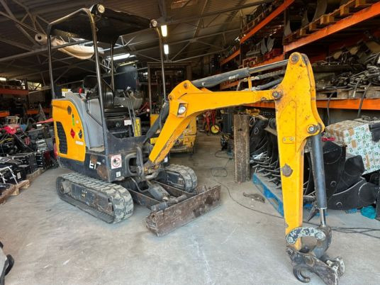 Bobcat E17 à 14 900 € HT - Miniexcavadora: foto 5 Bobcat E17 à 14 900 € HT - Miniexcavadora: foto 5