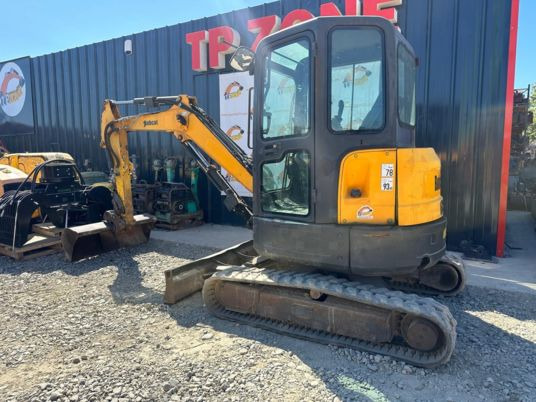 Bobcat E35 Cabine à 22500 € HT - Miniexcavadora: foto 4 Bobcat E35 Cabine à 22500 € HT - Miniexcavadora: foto 4