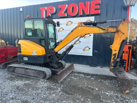 Bobcat E35 à 23 500 € HT - Miniexcavadora: foto 1 Bobcat E35 à 23 500 € HT - Miniexcavadora: foto 1
