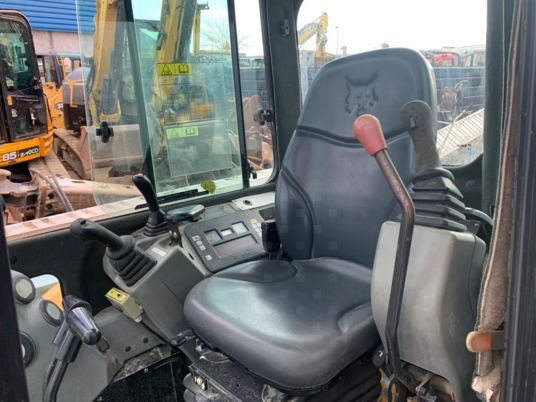 Miniexcavadora Bobcat E50EM: foto 8