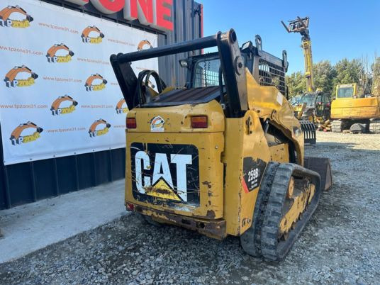 Caterpillar 259 B - 3 High Flow à 28500 € HT - Minicargadora de cadenas: foto 3 Caterpillar 259 B - 3 High Flow à 28500 € HT - Minicargadora de cadenas: foto 3