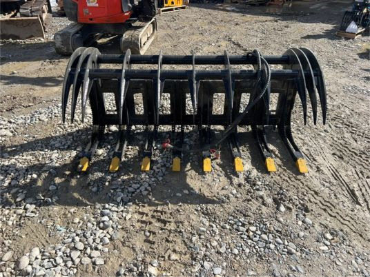 Godet crocodile pour mini chargeur - Cazo: foto 2 Godet crocodile pour mini chargeur - Cazo: foto 2