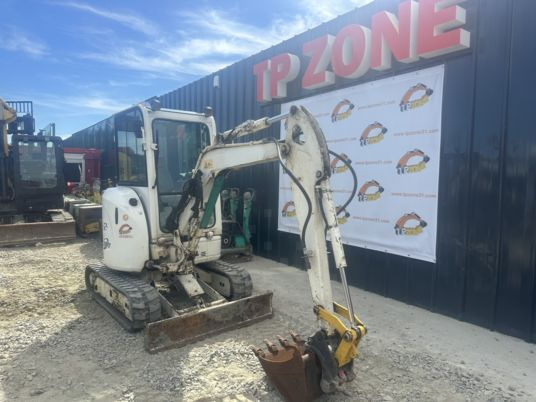 Komatsu PC26MR-3 cabine à 19500€ HT - Miniexcavadora: foto 5 Komatsu PC26MR-3 cabine à 19500€ HT - Miniexcavadora: foto 5
