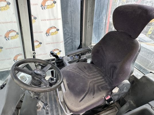 Liebherr New L514 Stéréo Clim à 29 500 € HT - Cargadora de ruedas: foto 5 Liebherr New L514 Stéréo Clim à 29 500 € HT - Cargadora de ruedas: foto 5