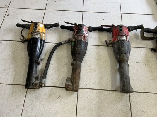 Marteau piqueur pneumatique air kaeser B22E - Equipo de construcción: foto 1 Marteau piqueur pneumatique air kaeser B22E - Equipo de construcción: foto 1