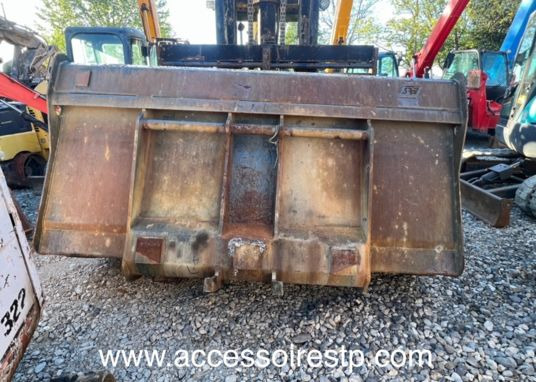 Merlo godet grand volume - Cazo cargador: foto 3 Merlo godet grand volume - Cazo cargador: foto 3